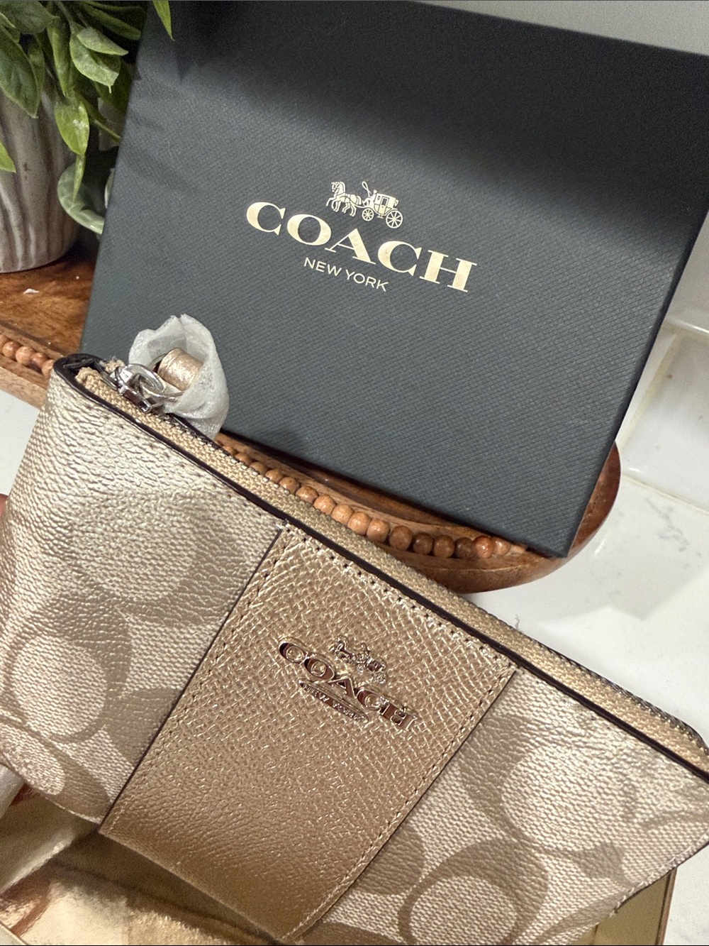 Coach Metallic Rose Gold Leather Zip Wristlet - Picture 3 of 3
